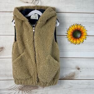 Zara Kids Sherpa Vest Size 8-9 Years Beige‎ Hooded Sleeveless Jacket